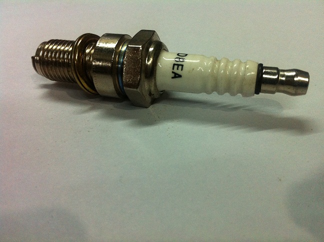 SPARK PLUG Z1